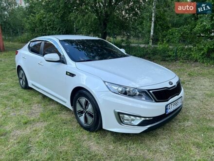Білий Кіа K5, об'ємом двигуна 2 л та пробігом 178 тис. км за 11500 $, фото 1 на Automoto.ua