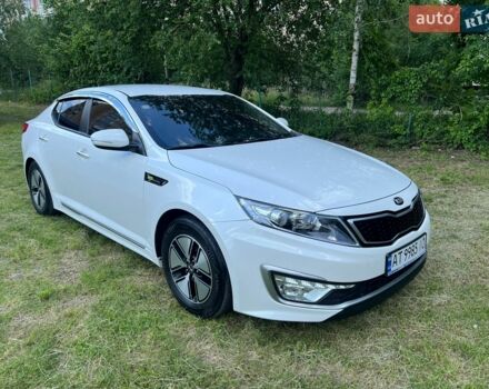 Білий Кіа K5, об'ємом двигуна 2 л та пробігом 178 тис. км за 11500 $, фото 1 на Automoto.ua