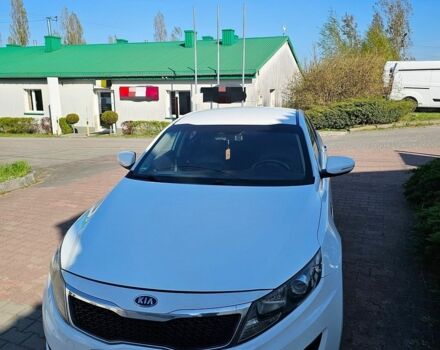 Білий Кіа K5, об'ємом двигуна 2 л та пробігом 262 тис. км за 7800 $, фото 1 на Automoto.ua