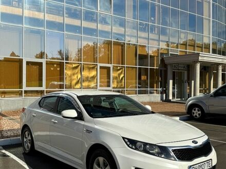 Белый Киа K5, объемом двигателя 2 л и пробегом 103 тыс. км за 8550 $, фото 1 на Automoto.ua