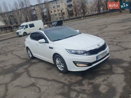 Кіа K5 2012 у Кривому Розі на Automoto.ua Білий Кіа K5, об'ємом двигуна 2 л та пробігом 216 тис. км за 10000 $, фото 1 на Automoto.ua