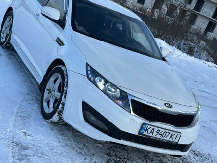Білий Кіа K5, об'ємом двигуна 2 л та пробігом 350 тис. км за 7600 $, фото 1 на Automoto.ua
