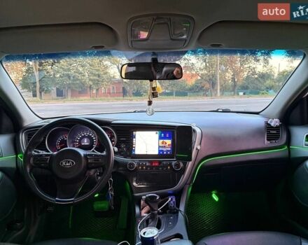 Белый Киа K5, объемом двигателя 2 л и пробегом 300 тыс. км за 8900 $, фото 1 на Automoto.ua