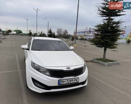 Білий Кіа K5, об'ємом двигуна 2 л та пробігом 180 тис. км за 9200 $, фото 1 на Automoto.ua