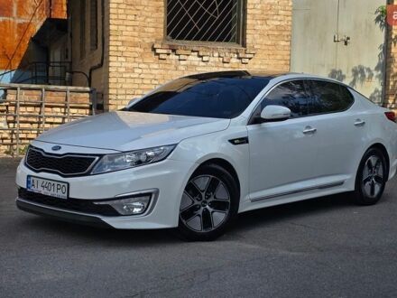 Білий Кіа K5, об'ємом двигуна 2 л та пробігом 113 тис. км за 8499 $, фото 1 на Automoto.ua