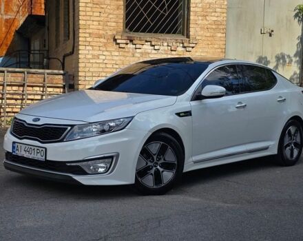 Белый Киа K5, объемом двигателя 2 л и пробегом 113 тыс. км за 7999 $, фото 1 на Automoto.ua