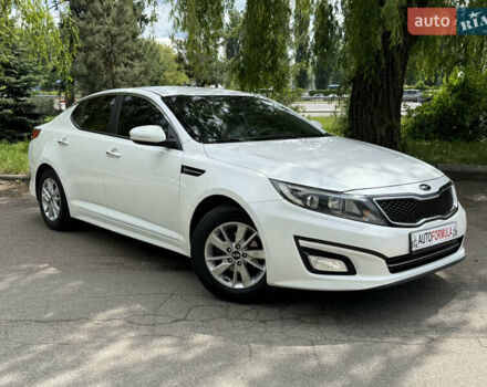 Белый Киа K5, объемом двигателя 2 л и пробегом 226 тыс. км за 10490 $, фото 1 на Automoto.ua