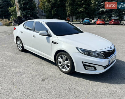 Белый Киа K5, объемом двигателя 2 л и пробегом 395 тыс. км за 10000 $, фото 1 на Automoto.ua