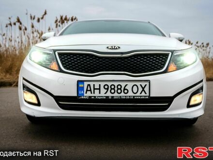 Белый Киа K5, объемом двигателя 2 л и пробегом 28000 тыс. км за 8000 $, фото 1 на Automoto.ua