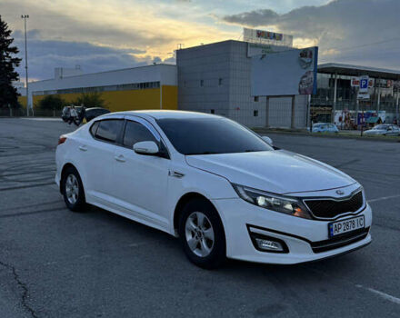 Белый Киа K5, объемом двигателя 2 л и пробегом 247 тыс. км за 7500 $, фото 1 на Automoto.ua