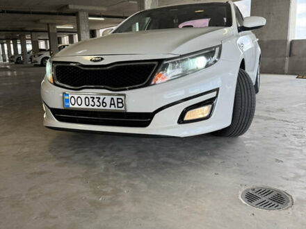 Белый Киа K5, объемом двигателя 2 л и пробегом 200 тыс. км за 10500 $, фото 1 на Automoto.ua