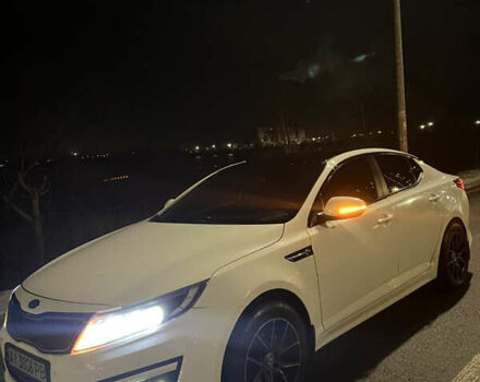 Белый Киа K5, объемом двигателя 2 л и пробегом 132 тыс. км за 11200 $, фото 1 на Automoto.ua