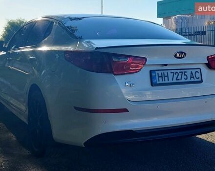 Белый Киа K5, объемом двигателя 2 л и пробегом 189 тыс. км за 11700 $, фото 1 на Automoto.ua