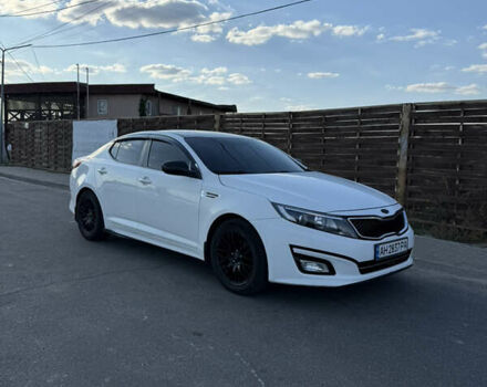 Белый Киа K5, объемом двигателя 2 л и пробегом 150 тыс. км за 9000 $, фото 1 на Automoto.ua