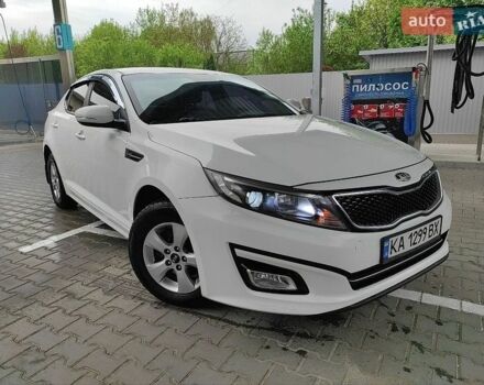 Белый Киа K5, объемом двигателя 2 л и пробегом 146 тыс. км за 8900 $, фото 1 на Automoto.ua