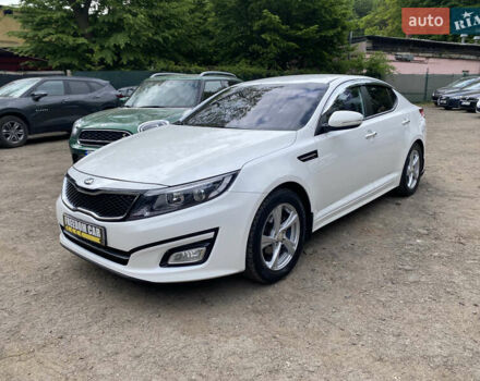Белый Киа K5, объемом двигателя 2 л и пробегом 217 тыс. км за 11000 $, фото 1 на Automoto.ua