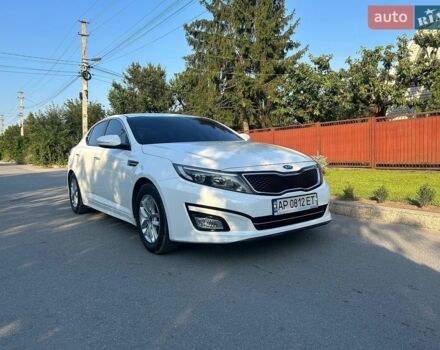 Белый Киа K5, объемом двигателя 2 л и пробегом 233 тыс. км за 10500 $, фото 1 на Automoto.ua