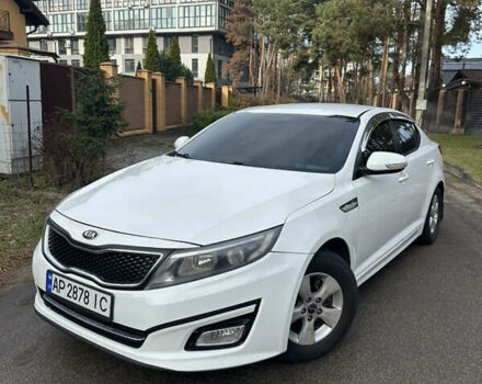 Белый Киа K5, объемом двигателя 2 л и пробегом 247 тыс. км за 7699 $, фото 1 на Automoto.ua