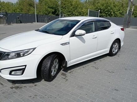 Кіа K5 2015 у Белой Церкве на Automoto.ua Білий Кіа K5, об'ємом двигуна 2 л та пробігом 237 тис. км за 8092 $, фото 1 на Automoto.ua