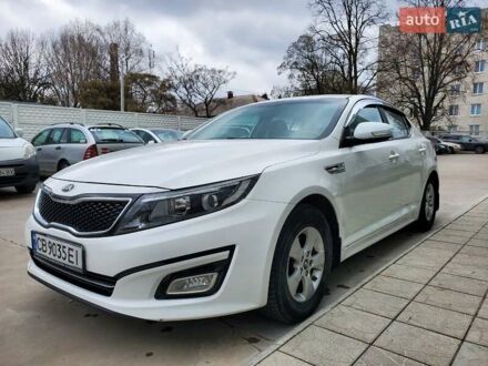 Белый Киа K5, объемом двигателя 2 л и пробегом 370 тыс. км за 8000 $, фото 1 на Automoto.ua