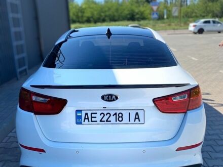 Білий Кіа K5, об'ємом двигуна 2 л та пробігом 380 тис. км за 8800 $, фото 1 на Automoto.ua