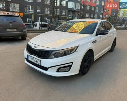 Белый Киа K5, объемом двигателя 2 л и пробегом 267 тыс. км за 8500 $, фото 1 на Automoto.ua