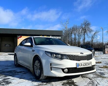 Белый Киа K5, объемом двигателя 2 л и пробегом 241 тыс. км за 11500 $, фото 1 на Automoto.ua