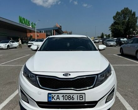 Белый Киа K5, объемом двигателя 2 л и пробегом 250 тыс. км за 8900 $, фото 1 на Automoto.ua