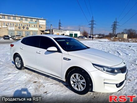 Кіа K5 2016 у Харкові на Automoto.ua Білий Кіа K5, об'ємом двигуна 2 л та пробігом 225 тис. км за 11999 $, фото 1 на Automoto.ua