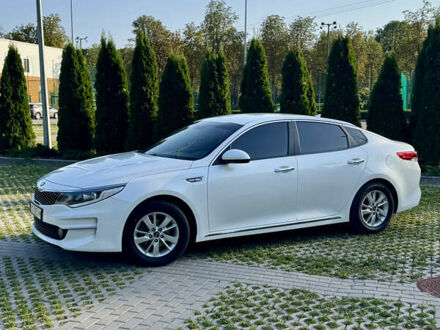Білий Кіа K5, об'ємом двигуна 2 л та пробігом 162 тис. км за 12500 $, фото 1 на Automoto.ua