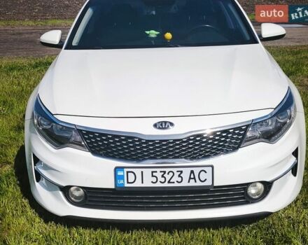 Белый Киа K5, объемом двигателя 2 л и пробегом 187 тыс. км за 12000 $, фото 1 на Automoto.ua