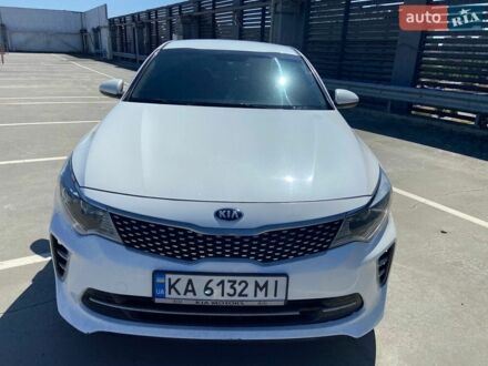 Білий Кіа K5, об'ємом двигуна 2 л та пробігом 288 тис. км за 11200 $, фото 1 на Automoto.ua