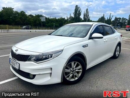 Білий Кіа K5, об'ємом двигуна 1.4 л та пробігом 339 тис. км за 18000 $, фото 1 на Automoto.ua