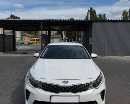 Белый Киа K5, объемом двигателя 2 л и пробегом 194 тыс. км за 12200 $, фото 1 на Automoto.ua