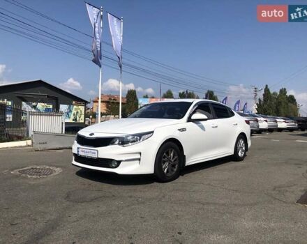 Белый Киа K5, объемом двигателя 2 л и пробегом 339 тыс. км за 11490 $, фото 1 на Automoto.ua