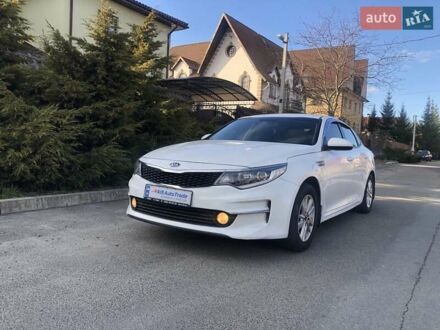 Кіа K5 2017 у Києві на Automoto.ua Білий Кіа K5, об'ємом двигуна 2 л та пробігом 382 тис. км за 8990 $, фото 1 на Automoto.ua