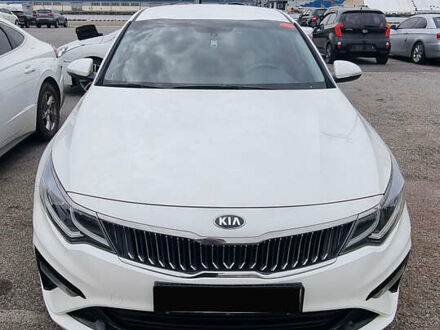 Белый Киа K5, объемом двигателя 2 л и пробегом 143 тыс. км за 16000 $, фото 1 на Automoto.ua