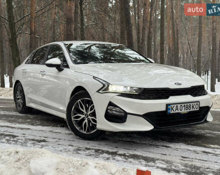 Білий Кіа K5, об'ємом двигуна 2 л та пробігом 184 тис. км за 20900 $, фото 1 на Automoto.ua