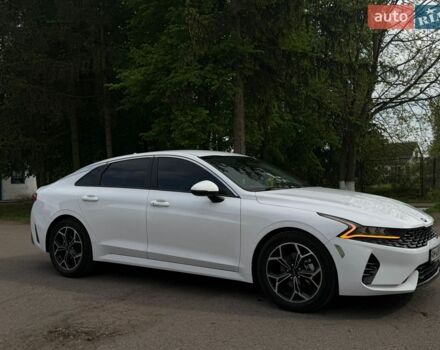 Белый Киа K5, объемом двигателя 1.6 л и пробегом 42 тыс. км за 19000 $, фото 1 на Automoto.ua