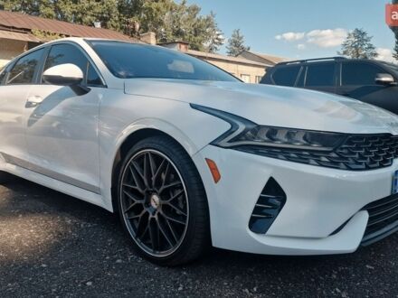 Белый Киа K5, объемом двигателя 1.6 л и пробегом 57 тыс. км за 18900 $, фото 1 на Automoto.ua