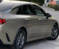 Бежевый Киа K5, объемом двигателя 0 л и пробегом 85 тыс. км за 18500 $, фото 3 на Automoto.ua