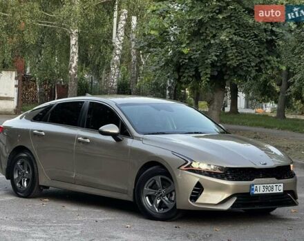 Бежевый Киа K5, объемом двигателя 0 л и пробегом 85 тыс. км за 18500 $, фото 1 на Automoto.ua