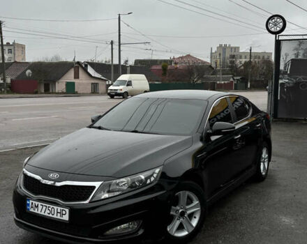 Чорний Кіа K5, об'ємом двигуна 2 л та пробігом 146 тис. км за 8999 $, фото 2 на Automoto.ua
