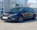 Чорний Кіа K5, об'ємом двигуна 2 л та пробігом 170 тис. км за 9999 $, фото 2 на Automoto.ua