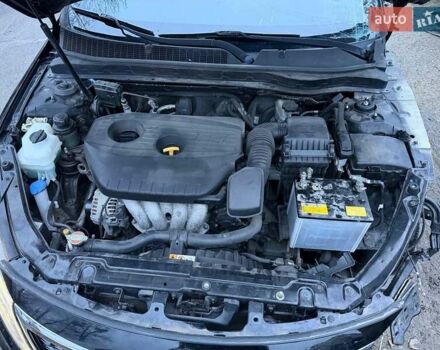 Чорний Кіа K5, об'ємом двигуна 2 л та пробігом 248 тис. км за 5850 $, фото 6 на Automoto.ua