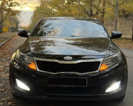 Чорний Кіа K5, об'ємом двигуна 2 л та пробігом 270 тис. км за 8500 $, фото 4 на Automoto.ua