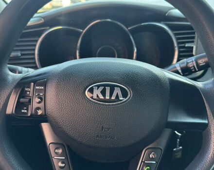 Чорний Кіа K5, об'ємом двигуна 2 л та пробігом 269 тис. км за 8600 $, фото 16 на Automoto.ua