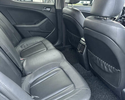 Черный Киа K5, объемом двигателя 2 л и пробегом 284 тыс. км за 9450 $, фото 15 на Automoto.ua