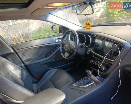 Черный Киа K5, объемом двигателя 2 л и пробегом 131 тыс. км за 12000 $, фото 15 на Automoto.ua