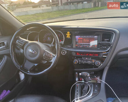 Черный Киа K5, объемом двигателя 2 л и пробегом 126 тыс. км за 12500 $, фото 7 на Automoto.ua